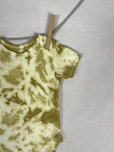 Hand dyed baby body - Yellow Tie-dye Natural 6-9 month