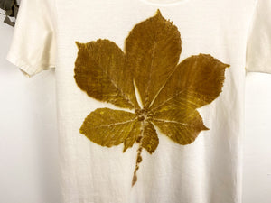 Hand dyed T-shirt - Chestnut Leaves' imprint Natural Size 134/140