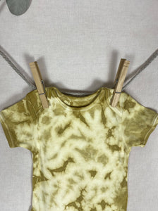 Hand dyed baby body - Yellow Tie-dye Natural 3-6 month