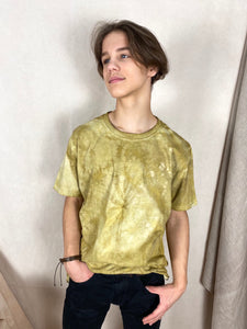 Hand-dyed T-shirt - Mustard Onion skins Natural