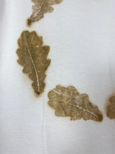 Hand dyed T-shirt - Oak Leaves' imprint Natural