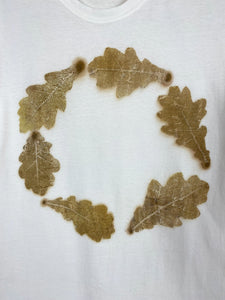 Hand dyed T-shirt - Oak Leaves' imprint Natural
