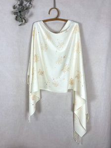 Naturally dyed cashmere scarf with Wild Carrot flowers and Madder roots