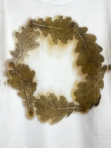 Hand dyed T-shirt - Oak Leaves' imprint Natural