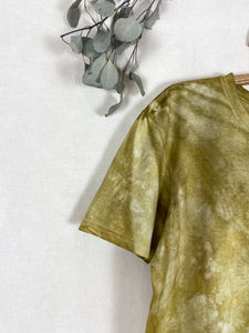 Hand-dyed T-shirt - Mustard Onion skins Natural