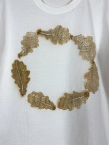 Hand dyed T-shirt - Oak Leaves' imprint Natural