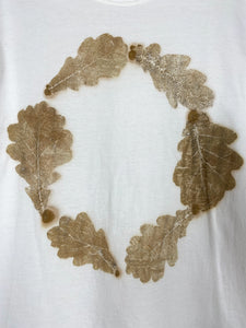 Hand dyed T-shirt - Oak Leaves' imprint Natural