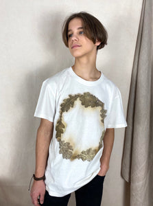 Hand dyed T-shirt - Oak Leaves' imprint Natural
