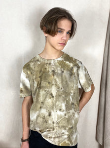 Hand dyed T-shirt - Oak Leaves' imprint Natural