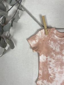 Hand dyed baby body - Pink Tie-dye Natural 3-6 month
