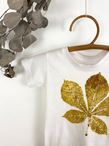 Hand dyed T-shirt - Chestnut Leaves' imprint Natural Size 86/92