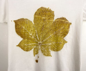 Hand dyed T-shirt - Chestnut Leaves' imprint Natural Size 122/128