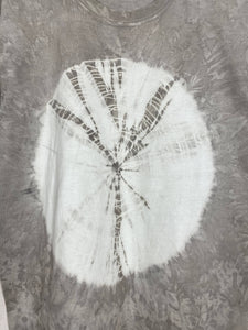 Hand dyed T-shirt - Grey Shibori Natural