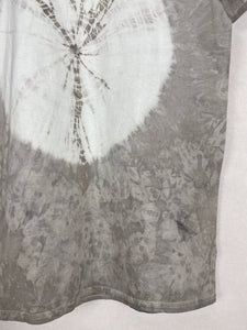 Hand dyed T-shirt - Grey Shibori Natural