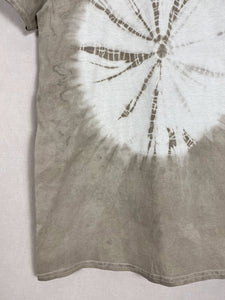 Hand dyed T-shirt - Grey Shibori Natural
