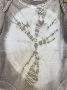 Hand dyed baby body - Grey Tie-dye Natural 0-3 month