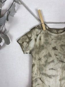 Hand dyed baby body - Khaki Tie-dye Natural 9-12 month
