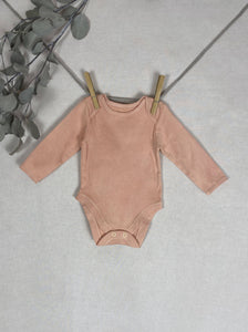 Hand dyed baby body - Pink Natural 9-12 month