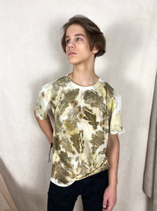 Hand dyed T-shirt - Oak Leaves' imprint Natural