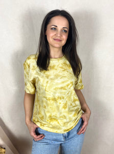 Hand dyed T-shirt - Yellow Tie-dye Natural