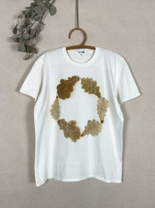 Hand dyed T-shirt - Oak Leaves' imprint Natural