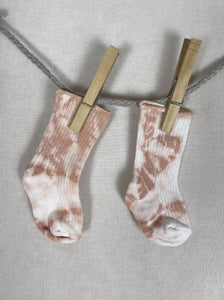 Hand dyed baby socks - Pink Tie-dye Natural