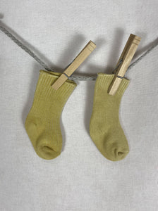 Hand dyed baby socks - Yellow Natural